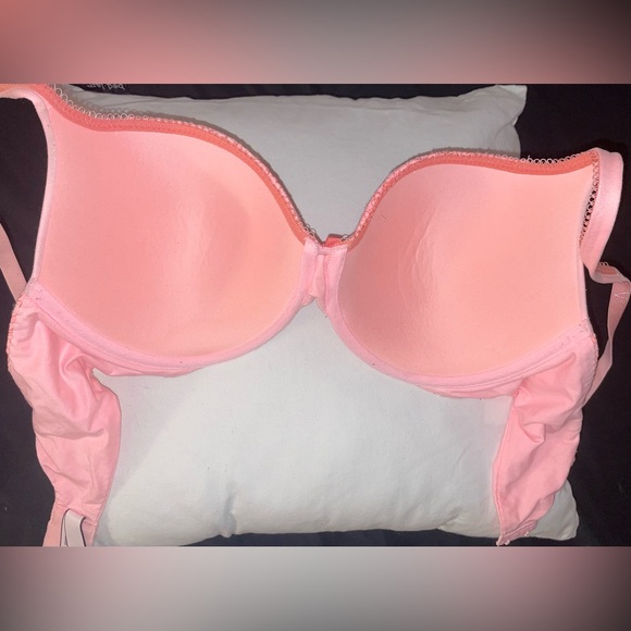 Victoria’s Secret Bra - Picture 3 of 4